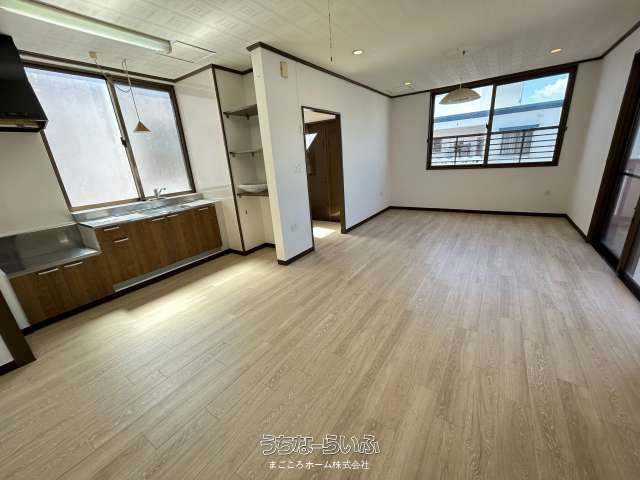 Renovated 3LDK Apartment for Rent in Okinawa City - Thumbnail 4