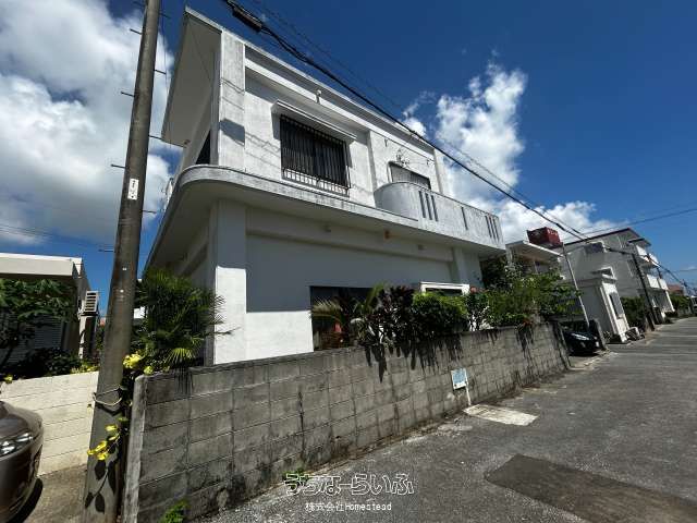 3LDK House for Sale in Yomitan Village, Okinawa with Garden - Thumbnail 2