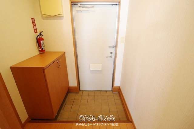 Fujistar Ginowan 203: 1LDK Apartment for Rent in Ginowan, Okinawa - Thumbnail 2