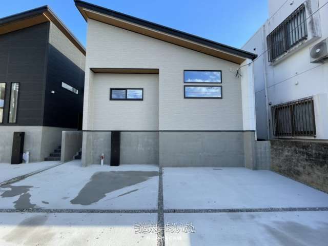 New 4LDK Single-Story House with 3 Car Parks in Ginowan, Okinawa - Thumbnail 4