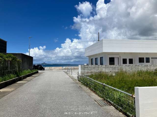 Oceanfront Land for Sale in Motobu Town, Okinawa - 200.27 sqm - Thumbnail 3