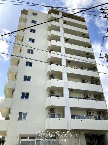 Up-Land Murokawa 502: 2LDK Apartment for Sale in Okinawa City - Thumbnail 3