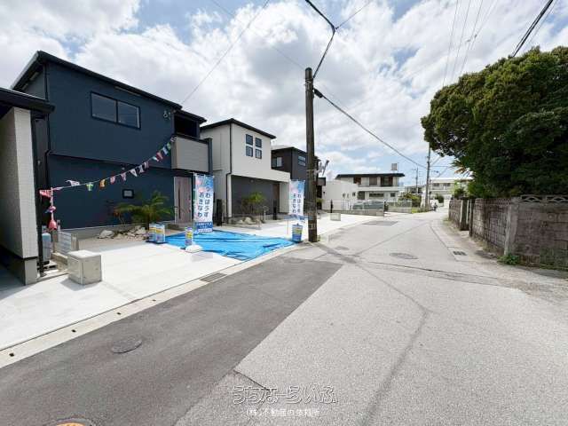 New 4LDK House with Walk-in Closets in Yonabaru, Okinawa - Thumbnail 3