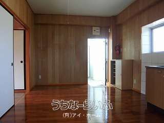 2DK Apartment for Rent in Nanjo City, Okinawa - 50,000 Yen - Thumbnail 3