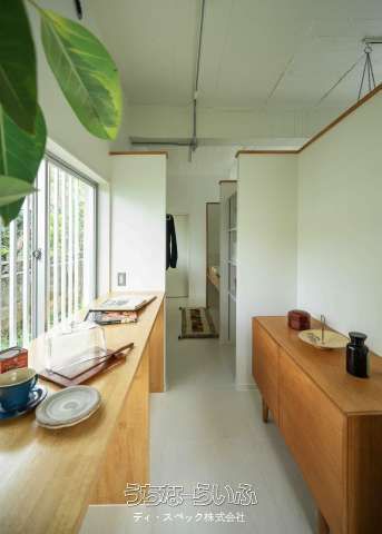 Naha Shuri 2-Story House with Renovated 1st Floor & Skeleton 2nd Floor - Thumbnail 2