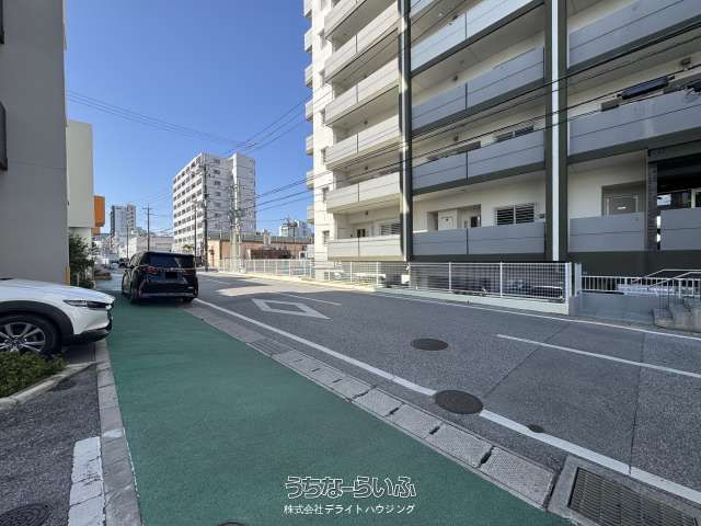 Ocean View 2LDK Apartment Near Furujima Station, Naha - Thumbnail 3
