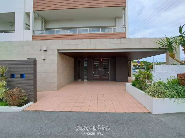 Bears Court Ueseto 2LDK Ocean View Condo with Generator | Chatan - Thumbnail 2
