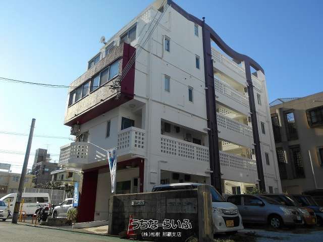 8-Story Apartment Building for Sale in Naha, Okinawa - Thumbnail 3