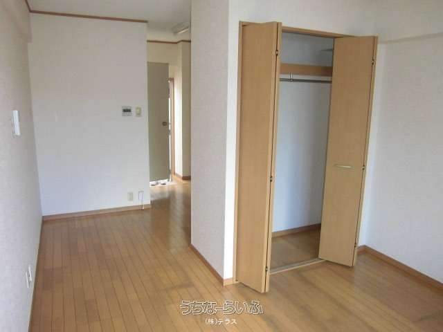 Castillo Tamatabashi 309 Apartment for Rent in Tomigusuku, Okinawa - Thumbnail 4