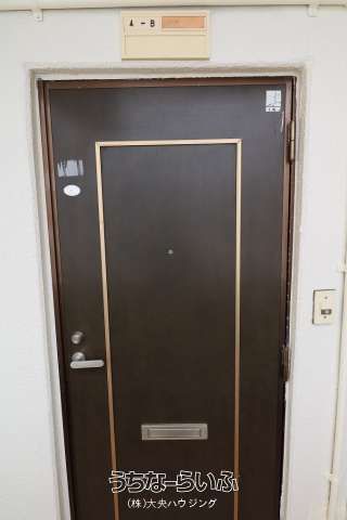1LDK Apartment for Rent in Tomari, Naha, Okinawa - Thumbnail 3