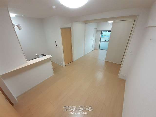 1LDK Apartment for Rent in Naha, Okinawa - Airy Sunlit 105 - Thumbnail 3