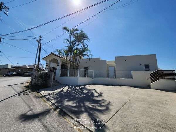 3LDK Single-Story House with Garden for Sale in Uruma, Okinawa - Image 1
