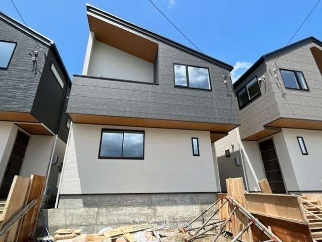 New 3LDK House for Sale in Tomigusuku City Okinawa - Thumbnail 3