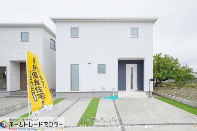 New 3LDK House for Sale in Nishihara, Okinawa - LiveleGarden - Thumbnail 2