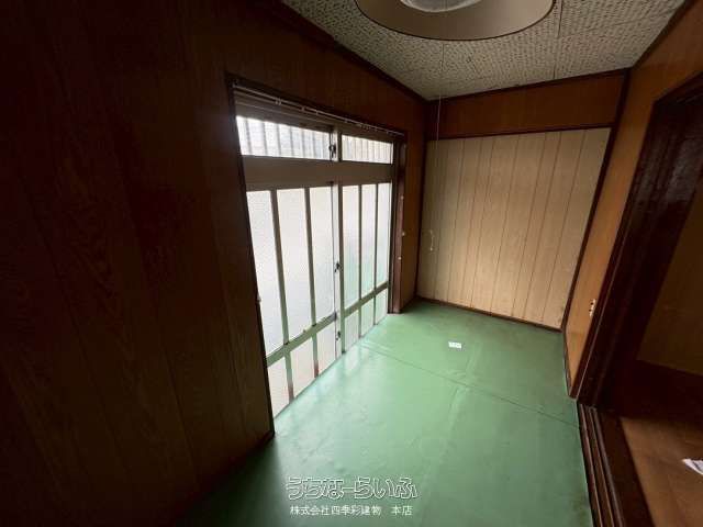 2DK House for Sale on Corner Lot in Urasoe, Okinawa - Thumbnail 3