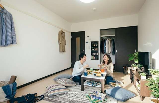 1K Apartment for Rent in Naha, Okinawa - 60,000 Yen - Thumbnail 3