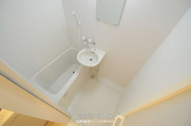 Leopalace Ganaha Hills 203 - 1K Apartment for Rent in Tomigusuku, Okinawa - Thumbnail 4