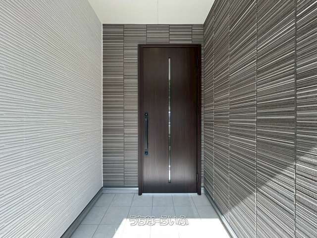 New 4LDK House for Sale in Urasoe, Okinawa - Thumbnail 2