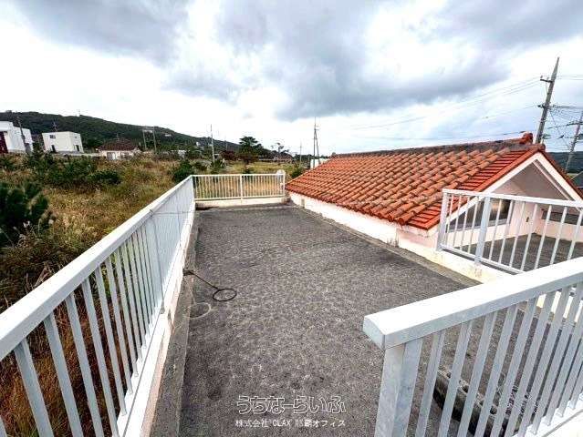 2LDK Detached House in Nakijin, Okinawa with Garden - Thumbnail 2
