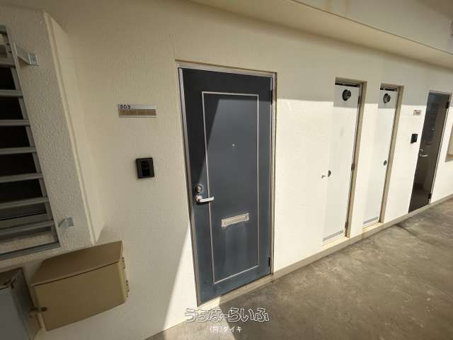 Aqua Point 1K Monthly Apartment for Rent in Okinawa City - Thumbnail 4