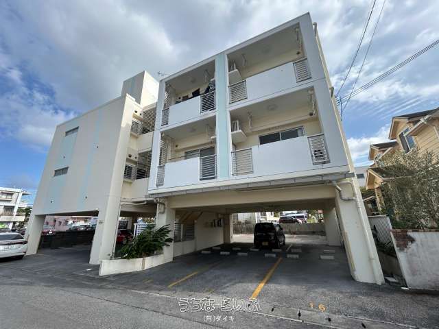 Aqua Point 1K Monthly Apartment for Rent in Okinawa City - Thumbnail 3