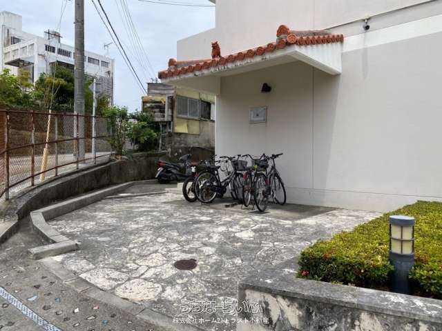 Leopalace Kaede 204: Furnished 1K Apartment in Naha, Okinawa - Thumbnail 3