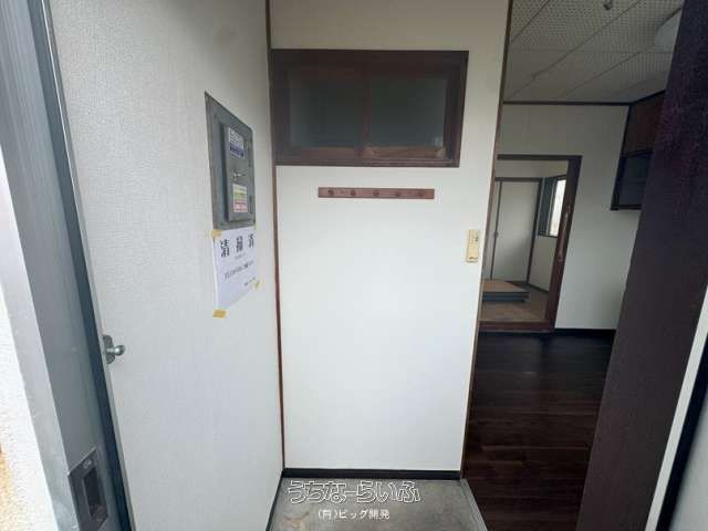 2DK Apartment for Rent in Naha City, Okinawa - Near Tsubogawa Station - Image 1