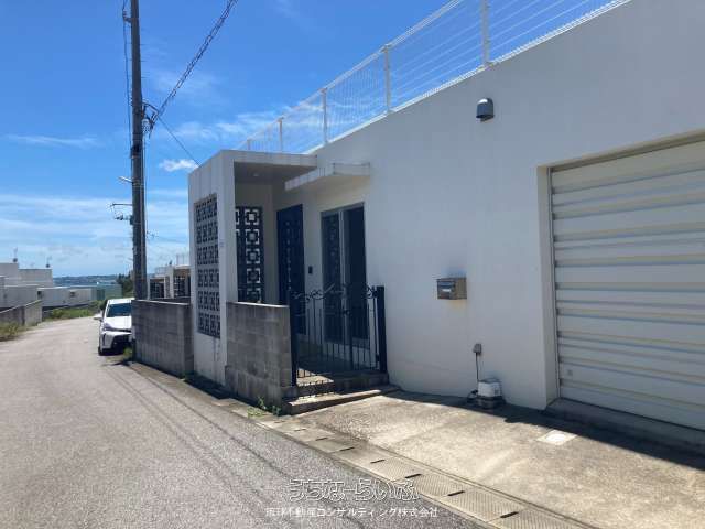 Ocean View 3LDK House for Sale in Kin, Okinawa with 6.13% Yield - Thumbnail 3