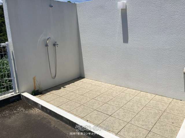 Ocean View 3LDK House for Sale in Kin, Okinawa with 6.13% Yield - Thumbnail 2