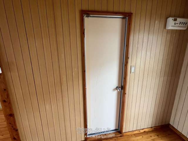 Maison Crystal 202: 1R Apartment for Rent in Naha City, Okinawa - Thumbnail 4