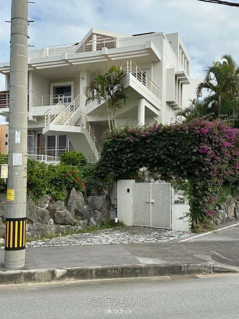 Ocean View 3LDK House with Large Garden in Yomitan, Okinawa - Thumbnail 2