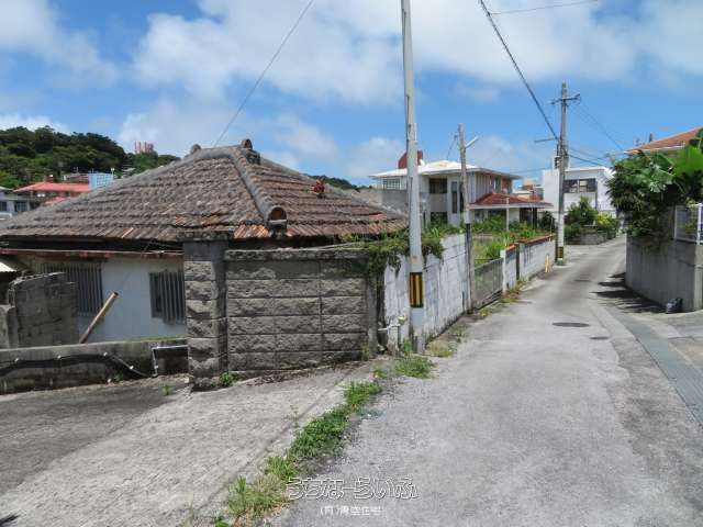 Spacious 856.69 sqm Land Plot in Kitakagusuku Village, Okinawa - Thumbnail 3