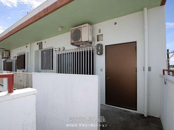 S.C. Apartment 401: 2DK Rental in Chatan, Okinawa with Ocean View - Thumbnail 3