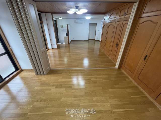 2LDK Apartment for Rent in Tenku, Naha, Okinawa - Thumbnail 3