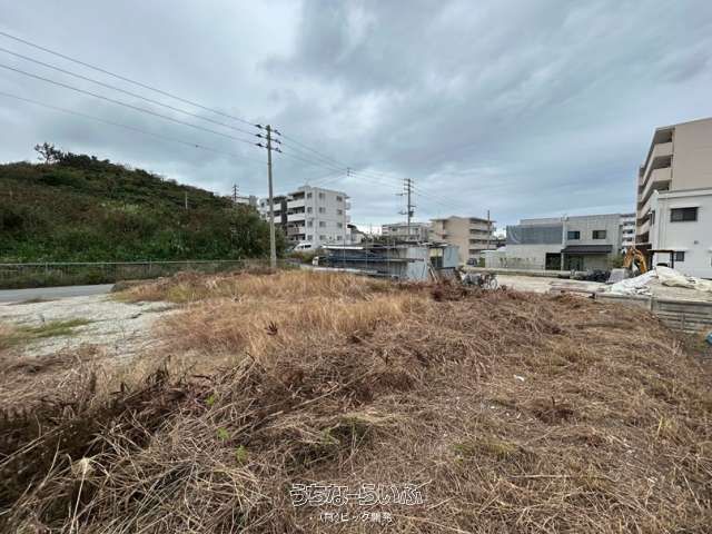 10-Car Parking Lot for Rent in Urasoe City, Okinawa - Thumbnail 3