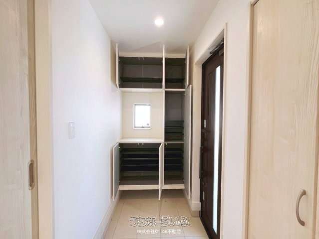 New 3LDK House in Ginowan City, Okinawa with Parking for 3 - Thumbnail 2
