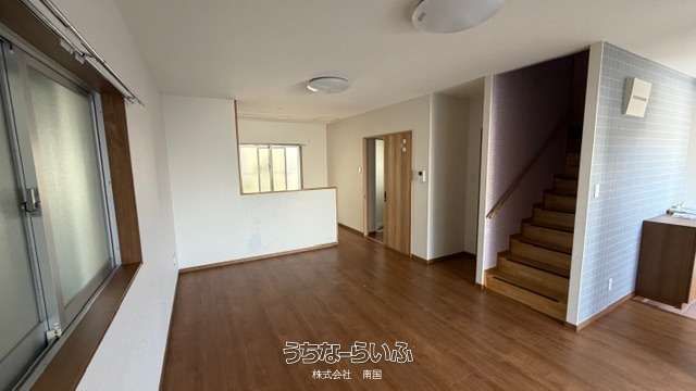 Spacious 3LDK Detached House for Rent in Okinawa City - Thumbnail 2