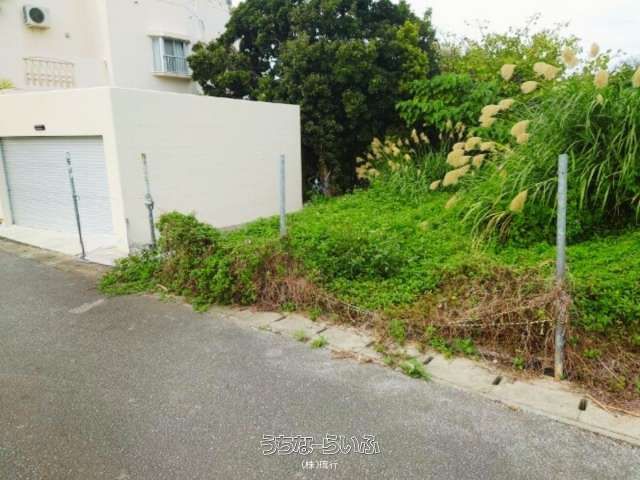 164m² Land Plot for Sale in Onna Village, Okinawa - Image 1