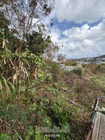 1054 sqm Land Plot for Sale in Tomigusuku, Okinawa - Thumbnail 2