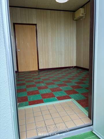 Nakamura Apartment C-Gō 1DK Rental in Okinawa City - Thumbnail 3