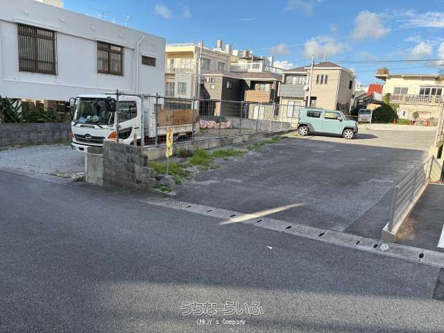 450.88 sqm Development Land for Sale in Okinawa City - Thumbnail 2