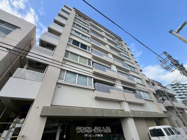 Enjoy Home Akebono 802: 3LDK Top Floor Apartment with Sea View, Naha - Thumbnail 2