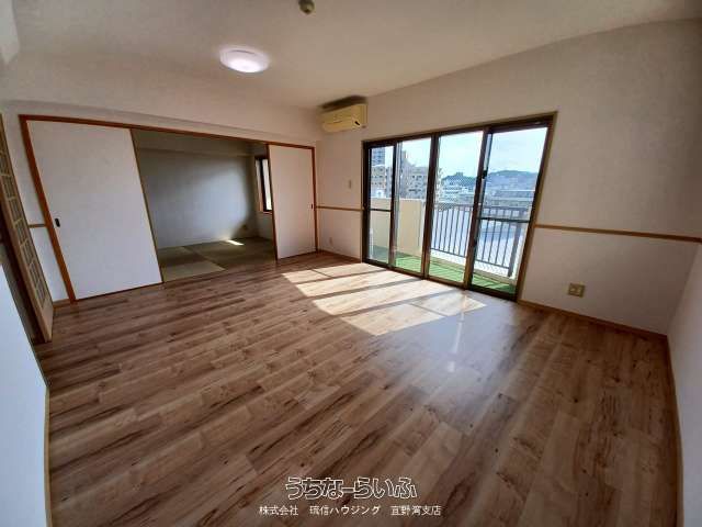 Renovated 3LDK Apartment for Sale in Urasoe, Okinawa - Thumbnail 2