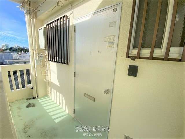 Hirayoshi Apartment 301 for Rent in Urasoe, Okinawa - Thumbnail 4