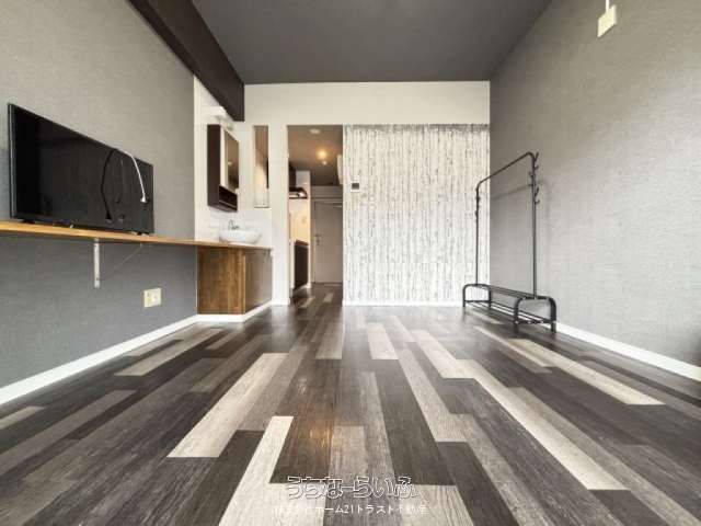 5floor 301: 1R Apartment for Rent in Urasoe, Okinawa - Thumbnail 3