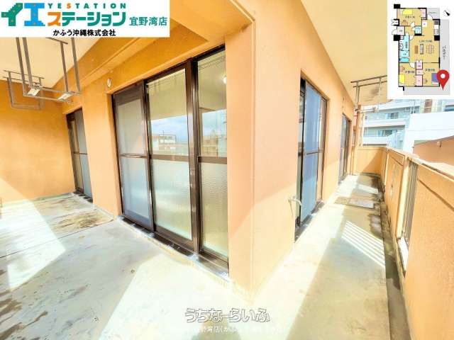 Renovated 3LDK Apartment in Lions Mansion Mashiki, Ginowan - Thumbnail 4