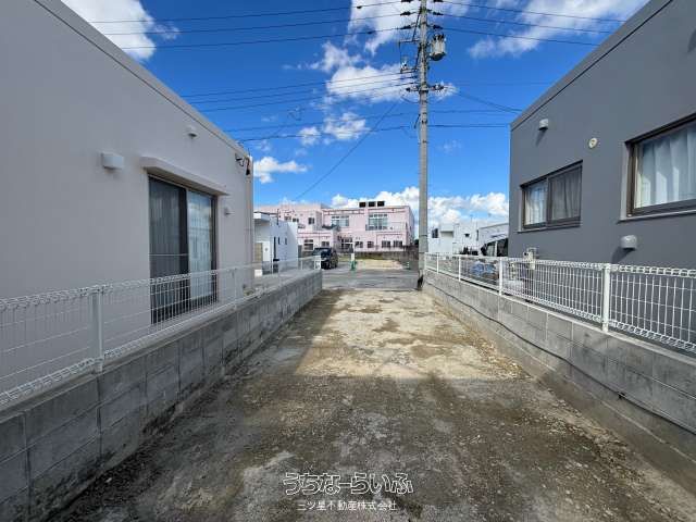 Sun Terrace Takaezu No.5 Plot for Sale in Uruma, Okinawa - Thumbnail 2