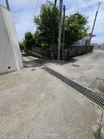 439.99 sqm Residential Land for Sale in Itoman City, Okinawa - Thumbnail 3