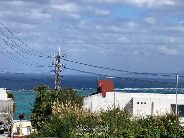219 sqm Land for Sale in Yomitan Village, Okinawa with Potential Ocean View - Thumbnail 2