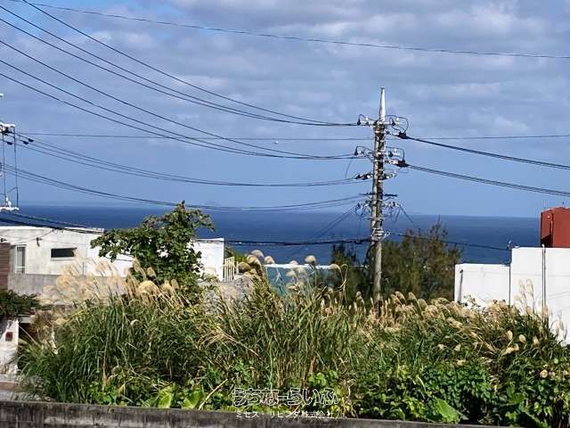 219 sqm Land for Sale in Yomitan Village, Okinawa with Potential Ocean View - Thumbnail 4
